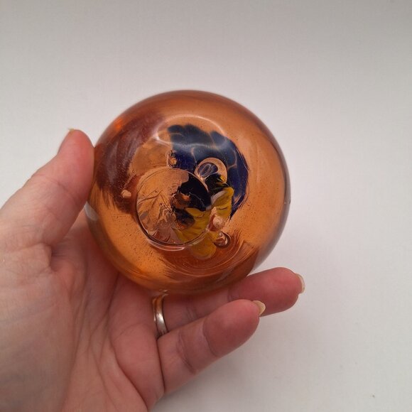 OGLEBAY WHEELING WEST VIRGINIA BLOOMING FLOWER SWIRL ROUND GLASS PAPERWEIGHT - Picture 5 of 10